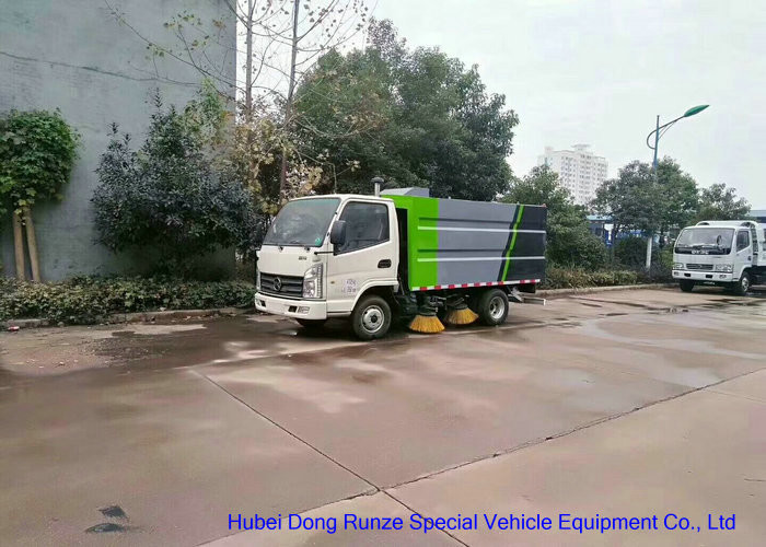 KAMA Mini Road Cleaning Truck With 4 Brushes , Truck Mounted Sweeper