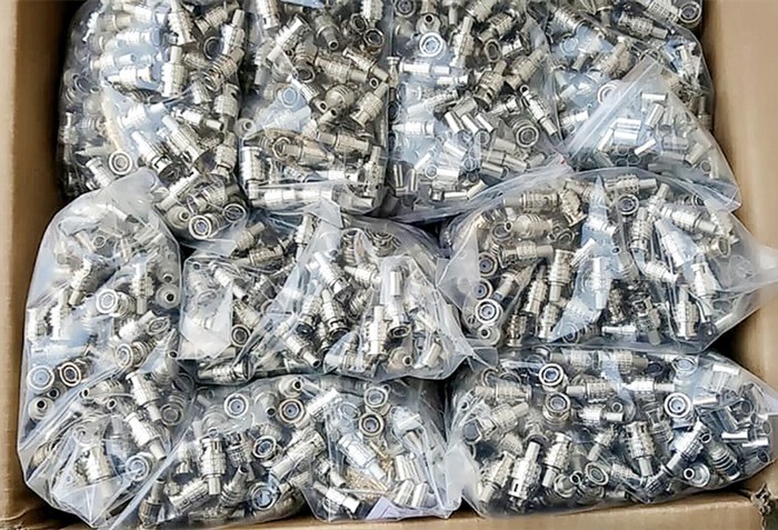 Zinc Alloy BNC Male To RCA Female Connector , BNC Connector For CCTV