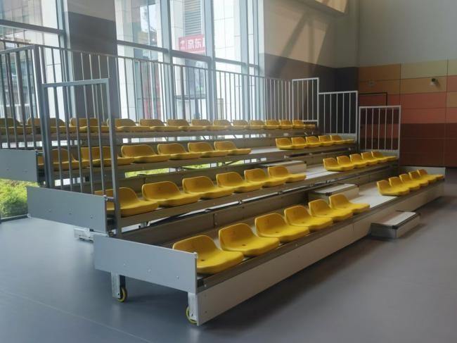Steel Frame Retractable Bleacher Seating System with 900mm Stair Width