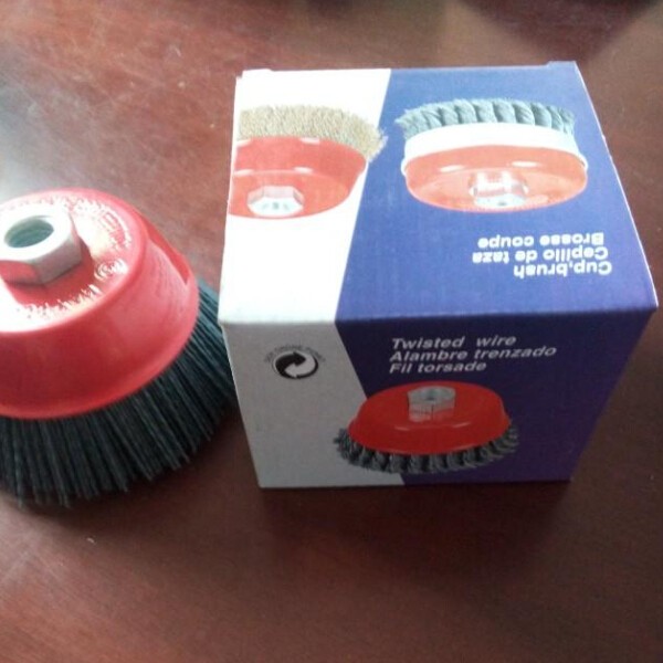 cup brush nylon.jpg