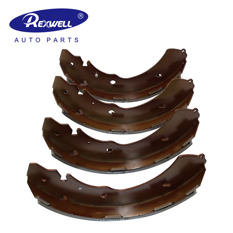 Auto Spare Parts Drum Brake Shoe Set 4600A106 97947802 8979478020 for MITSUBISHI L200 / TRITON 2.5 KA4T 2010-2015
