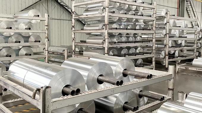 Paper Aluminum Foil Roll Price Per Ton 35 Micron Aluminum Foil For Food Containers