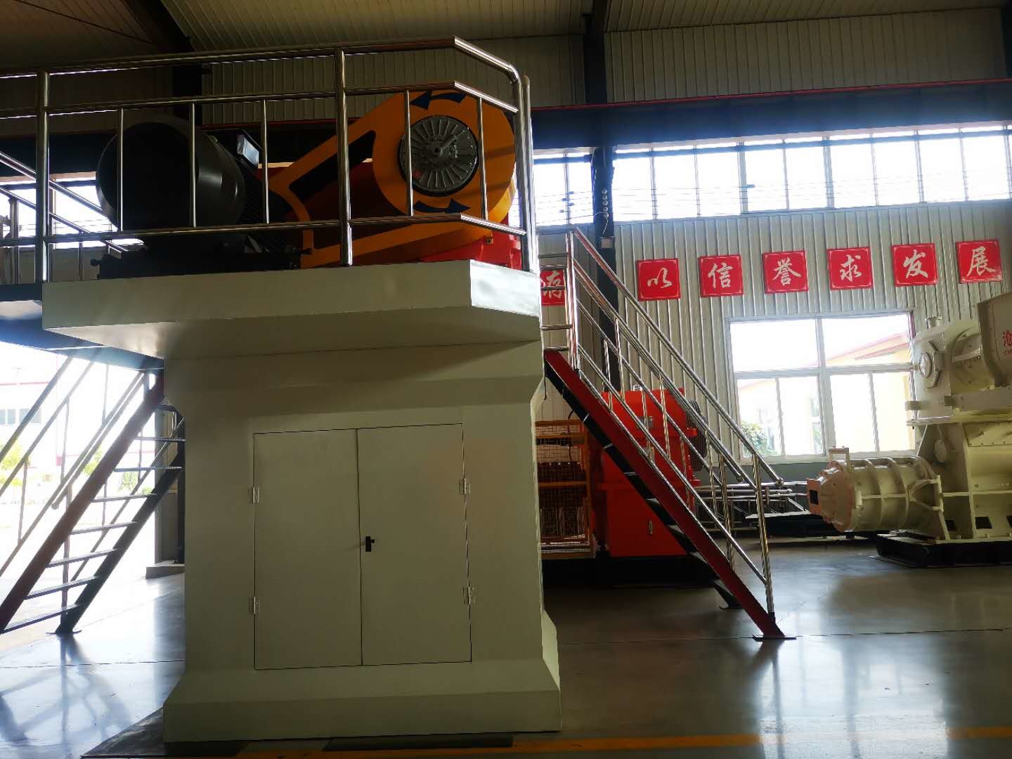16000pcs Two Stage Vacuum 4.0mpa Clay Extruder Machine