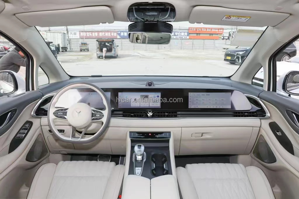 Voyah Dreamer Touch Screen Medium and Large Business Vehicles for 's Energy Market