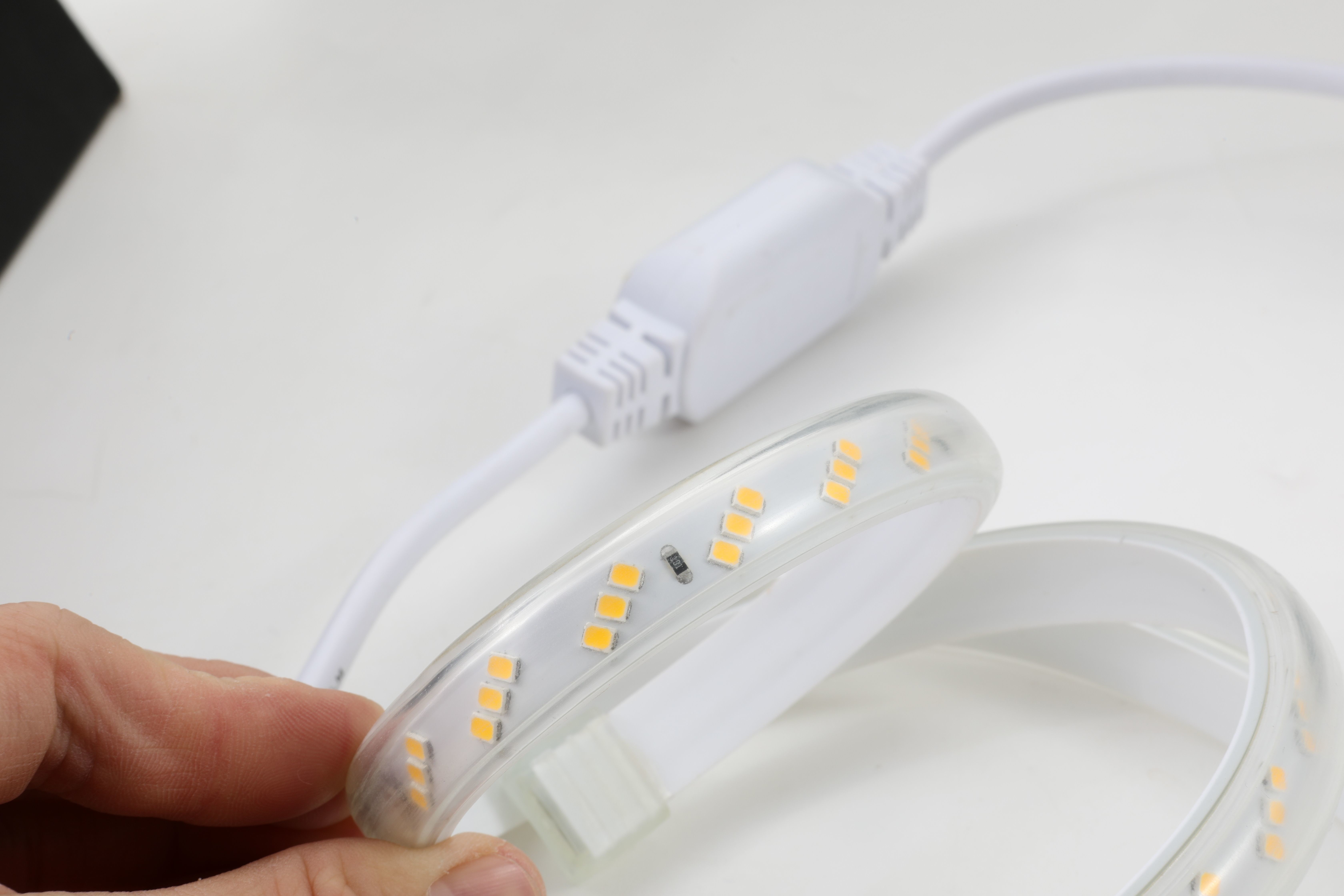 Cri 80 220V LED Strip 180D 3 Rows 11mm 9W/M 2700-6500K 800-900lm