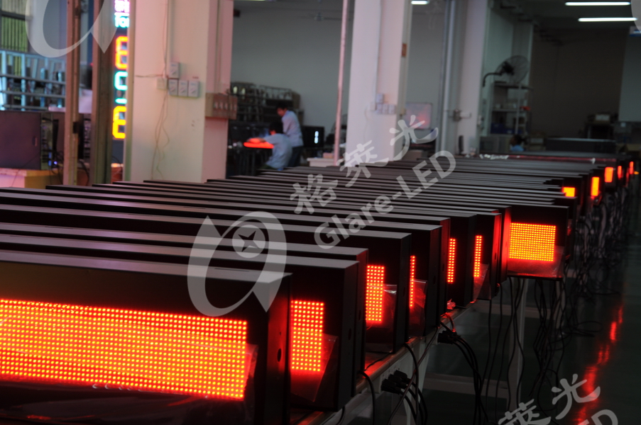 IP65 Waterproof Level 6mm Pixel Pitch LED Display Subway Station Message Signage