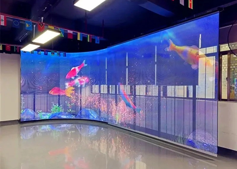 Window Full Color Transparent LED Display Flexible Wifi USB P3.91-7.82