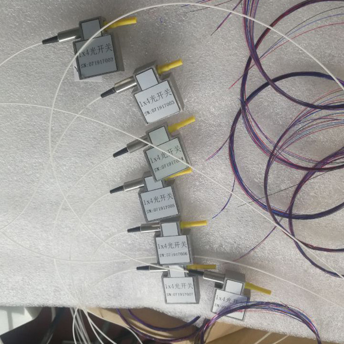 High Channel Isolation Fiber Optic Switch 1x4 Optical Switch 850nm 1310nm