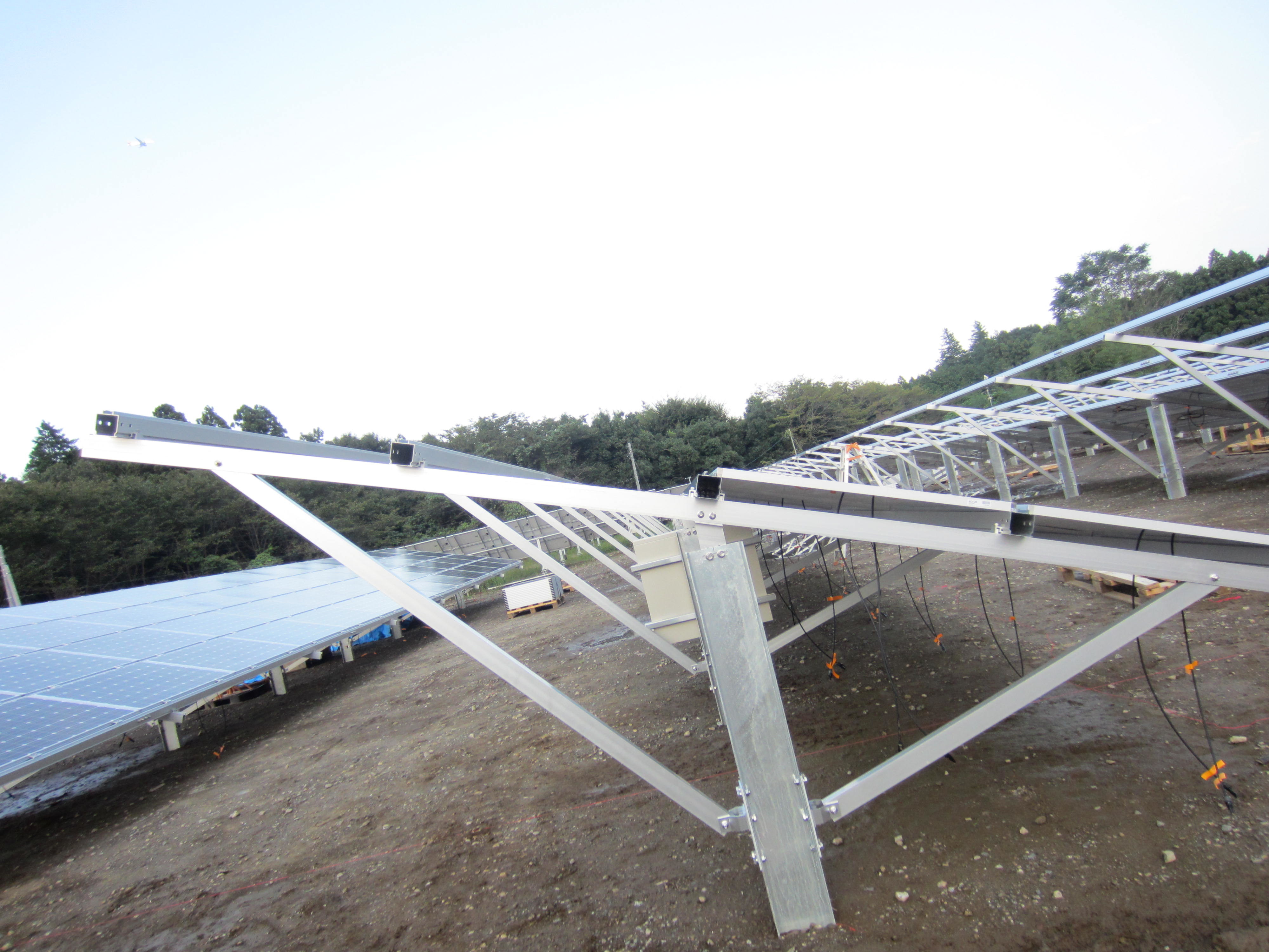 Few Solar Ground Mount System Penetration Steel Single H - Beam Pole