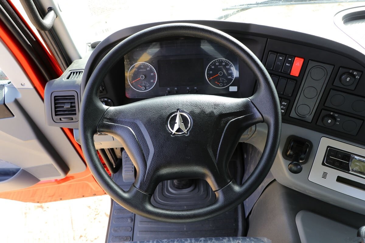 Used Tractor Truck For Sale Beiben V3XT 6*4 Drive Mode 560hp Automatic Transmission Tow Truck