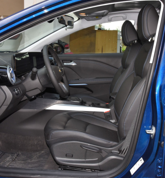 Chevrolet MONZA 2023 1.3T Light hybrid automatic zun xiang version 4 Door 5 seats Sedan
