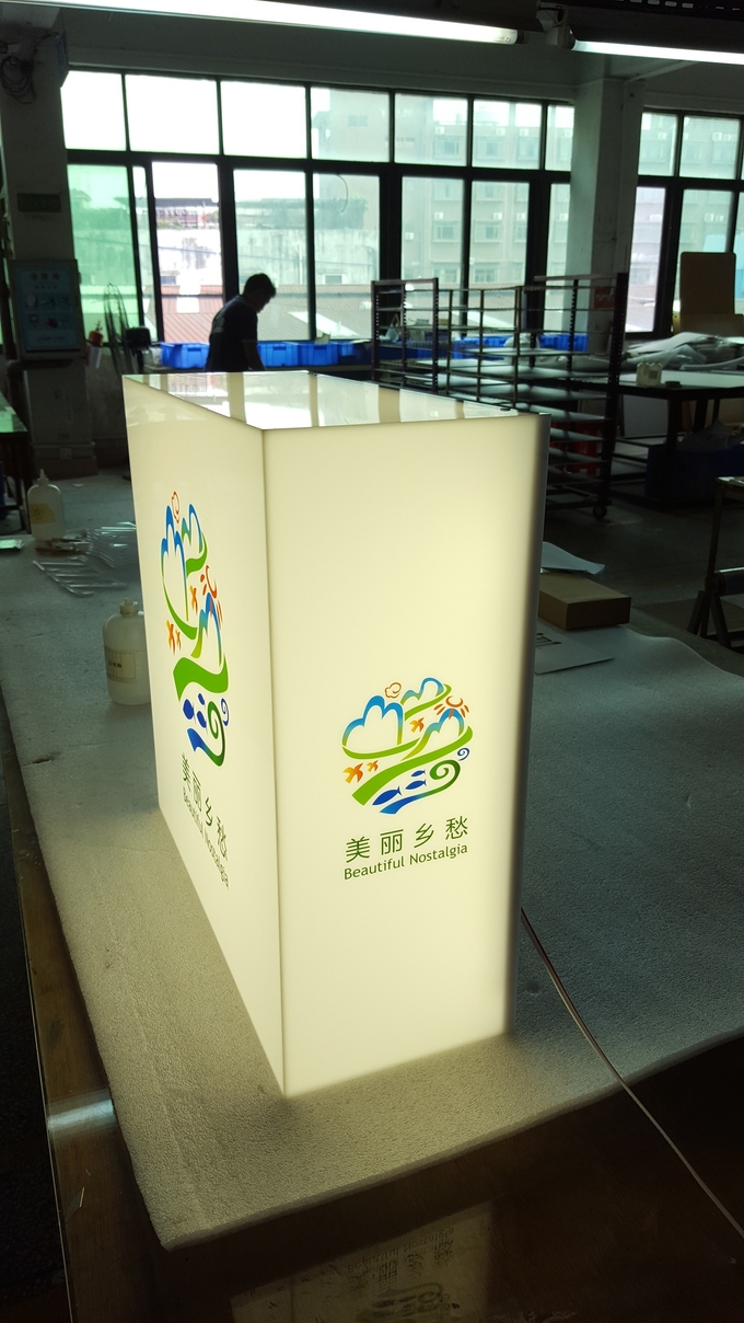 Advertising LED Light Boxes White 9000K Free Standing for shopping mall