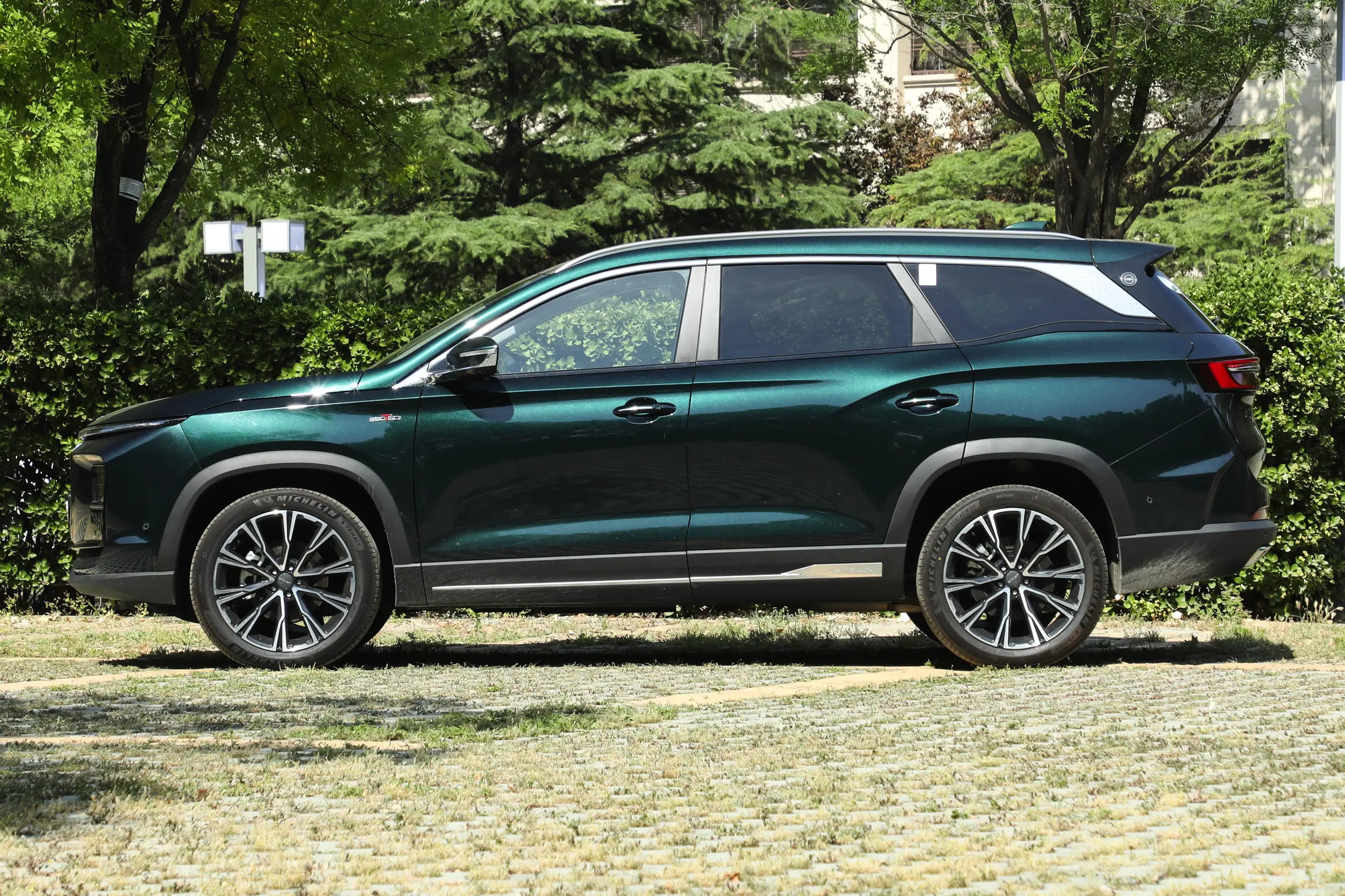 2024 Jetour X90 Pro 2.0TD DCT Edition 5/7-Seater SUV Euro VI High Energy Electric Front Window and R20 Tire Size