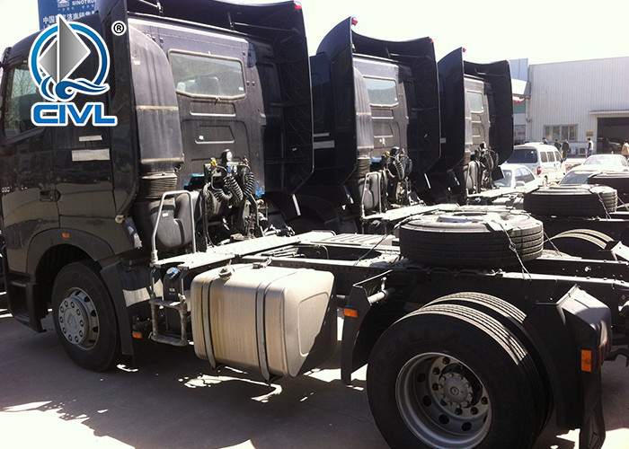 Flat Floor Cabin Sinotruk Howo Heavy Prime Mover Truck 6 Wheels For Transport