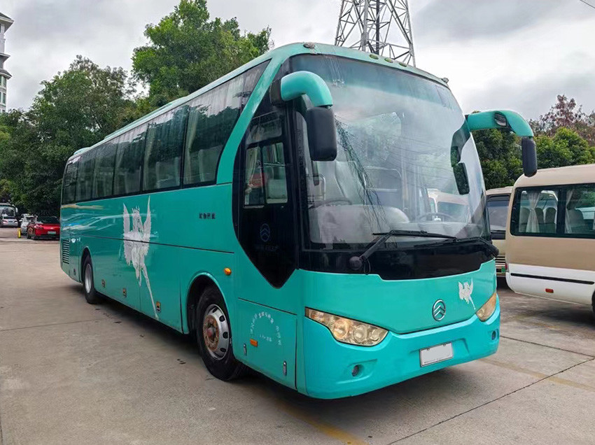 Diesel Pre-Owned Buses 49 Seats Max Speed 100km/H With Manual Transmission
