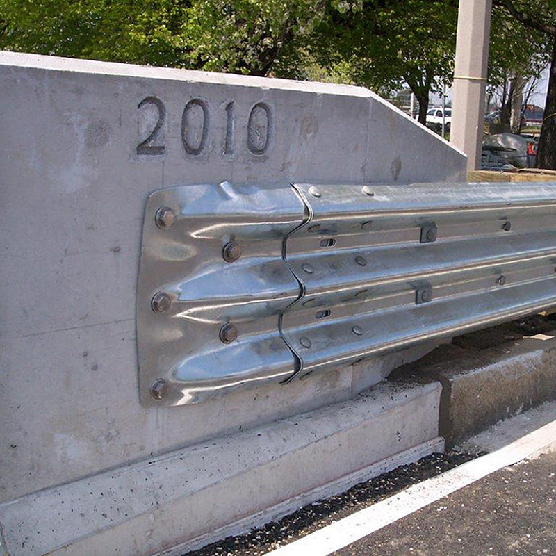Customized Stainless Steel Hot Dipped Galvanized Traffic Barrier Highway Guardrails
