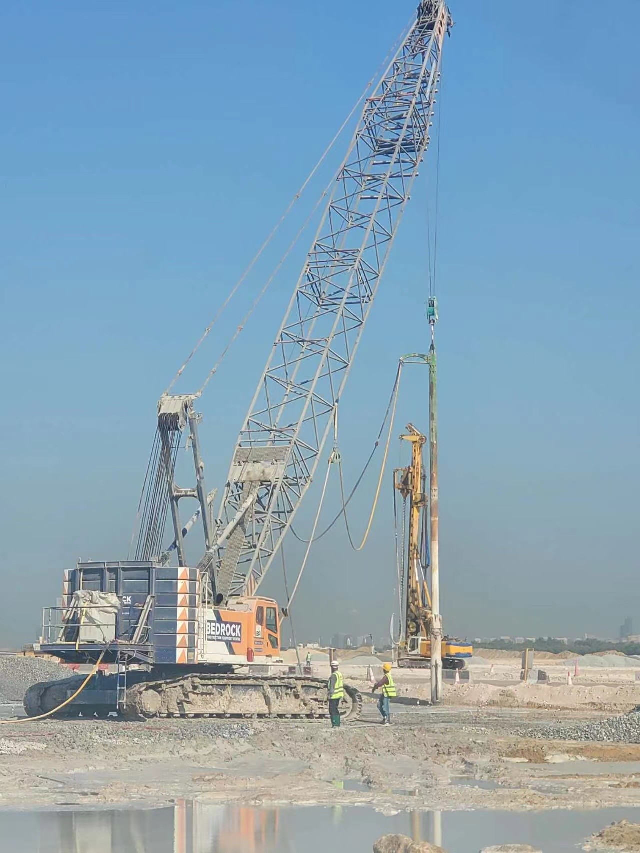 BJV130E-377 Vibroflot Pile Driver Device For Soft Ground Improvement