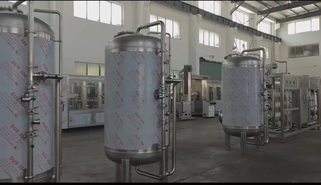 Champagne Wine Glass Sparkling Water Soft Drink CSD Carbonated Beer Soda Bottle Filling Machine
