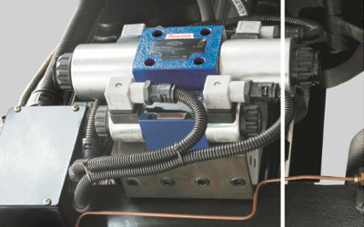 Higher Precision Rapid Injection Molding Machine Screw Type Plasticizing Way