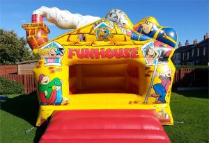 China Wacky Themed Inflatable Bounce House Kids Fun Jumping Castle on sale