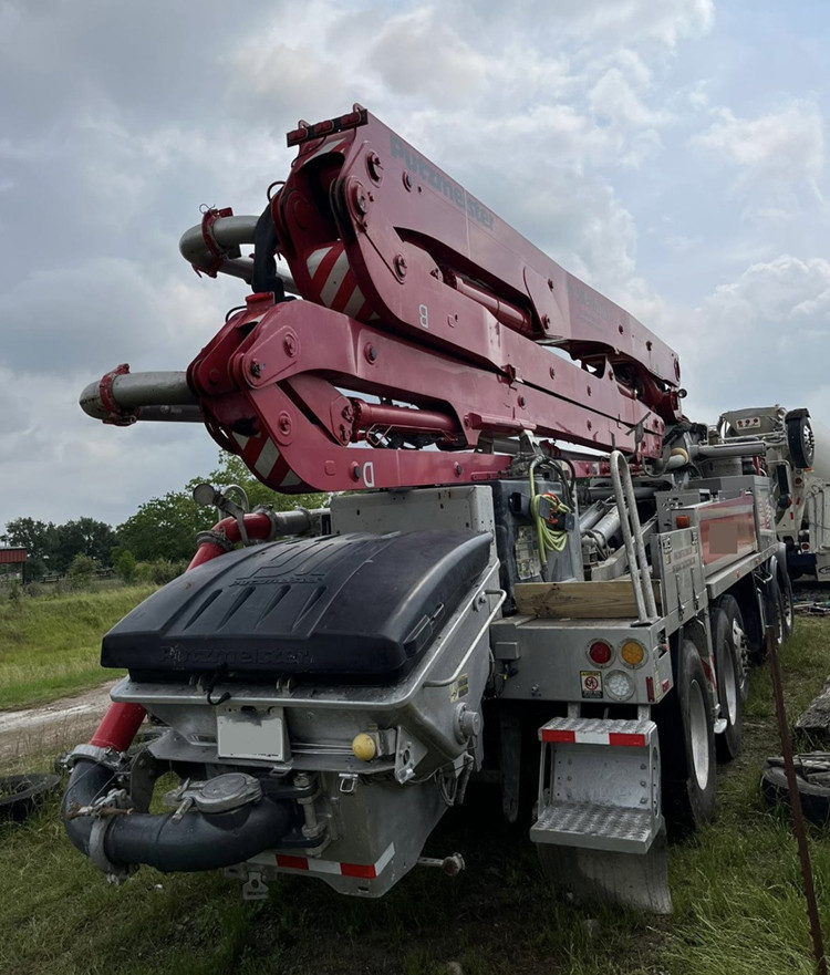Customized Used Truck Concrete Pump with Max. Aggregate Diameter 24m 36m 42m