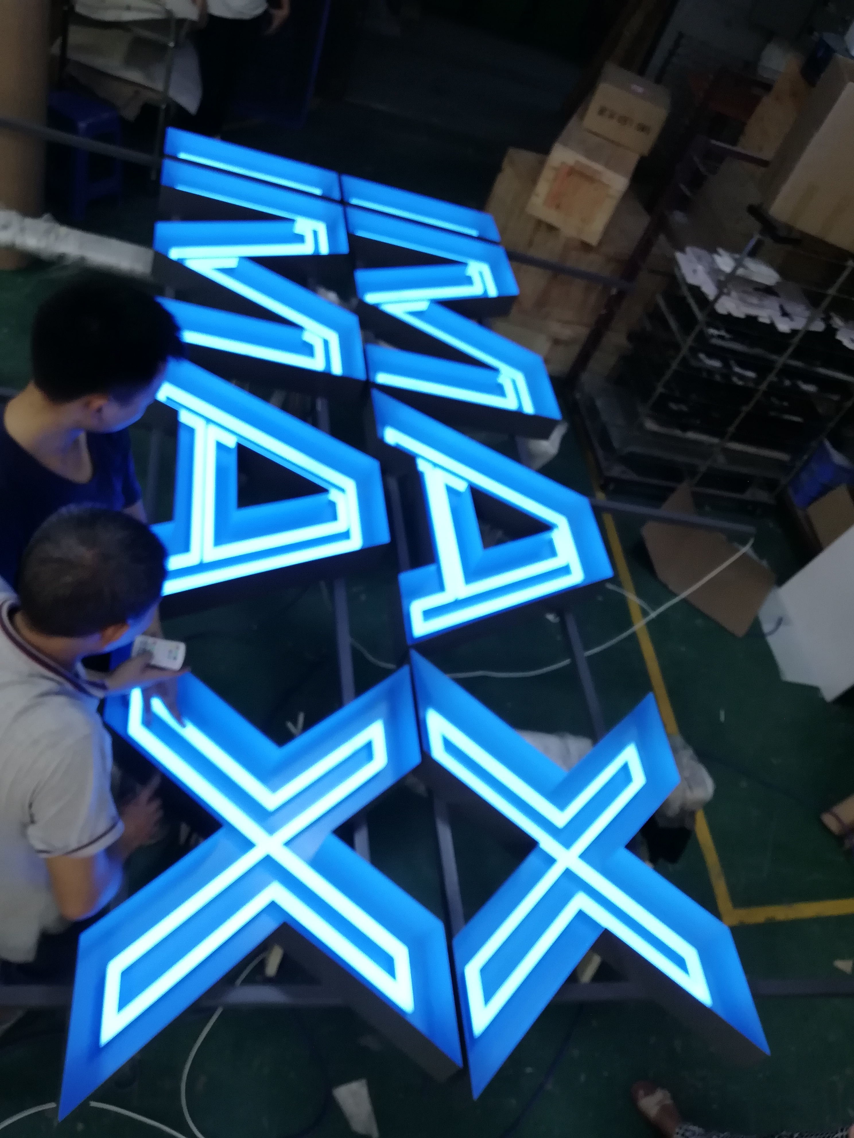 Outdoor Stainless Steel 3D LED Letter Signs PANTONE / RAL Wall Mounted Installation