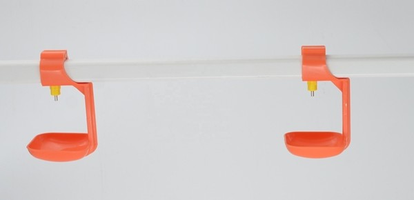 Poultry Farm 25mm Chicken Nipple Waterer With Thread