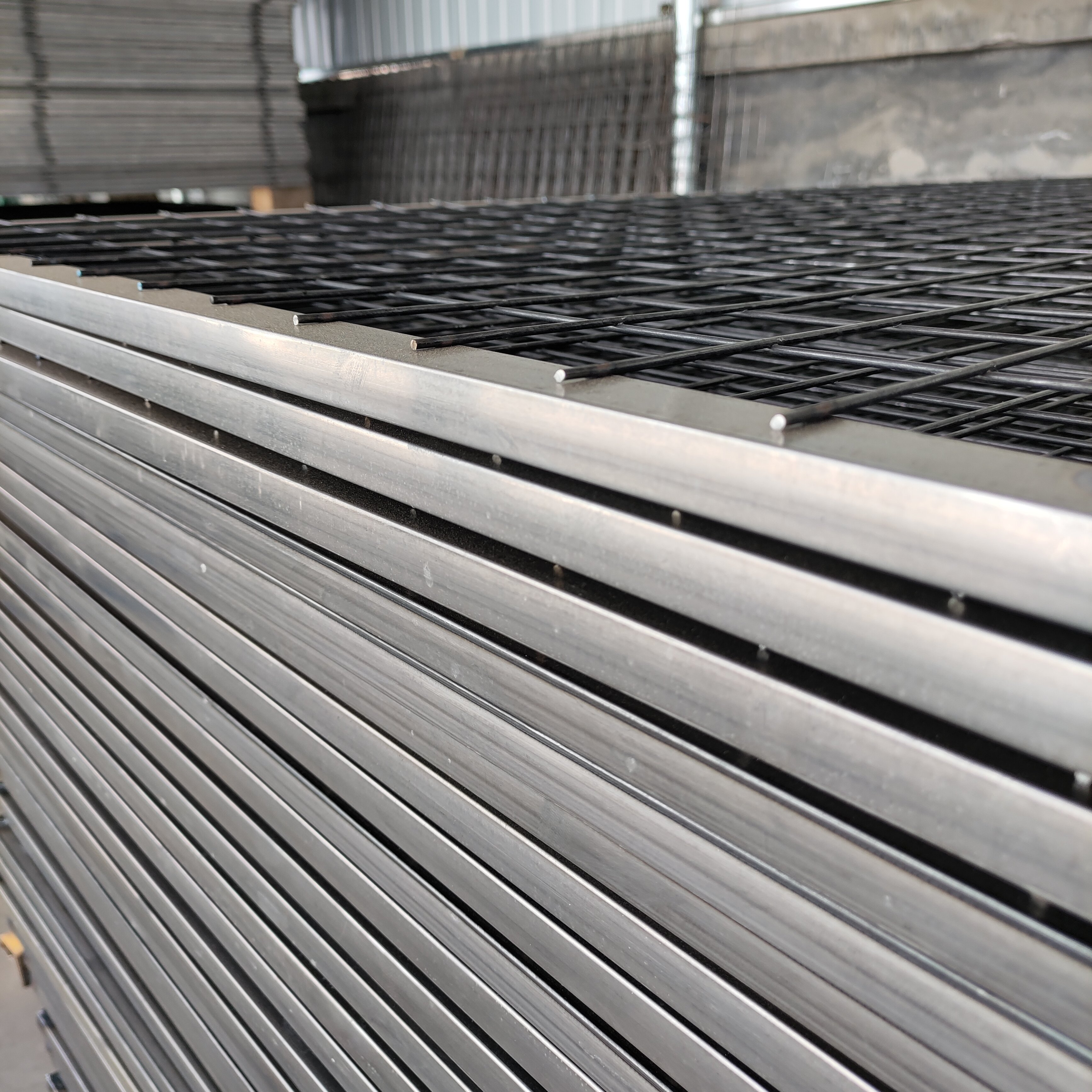 Framework Welded Mesh Fencing 1800x3000MM Railway Security Fencing