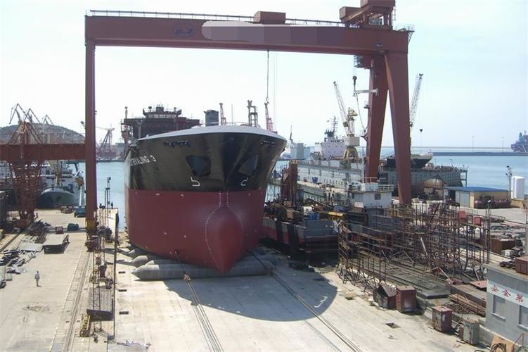 Durable Inflatable Marine Airbags , Marine Salvage Lift Bags Optimized Structural Layout