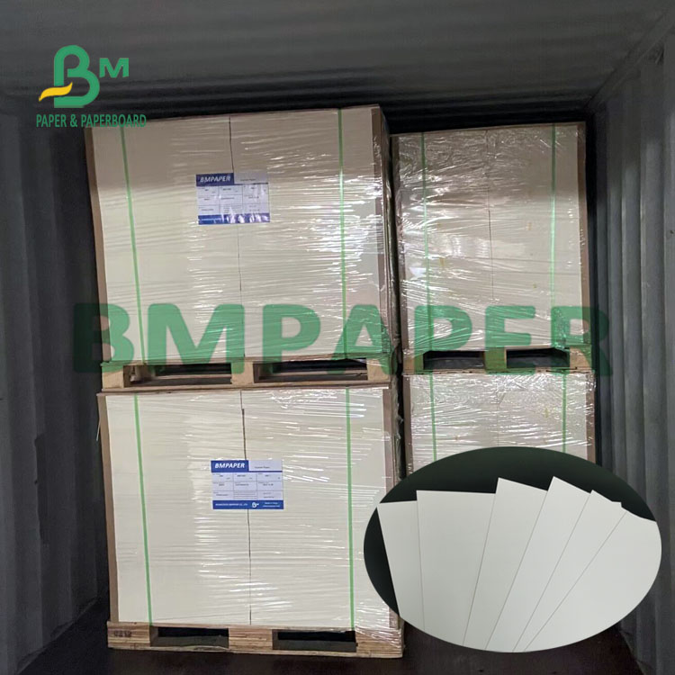 300g 70 * 100cm High Thickness Bleached White Card FBB Board For Packing