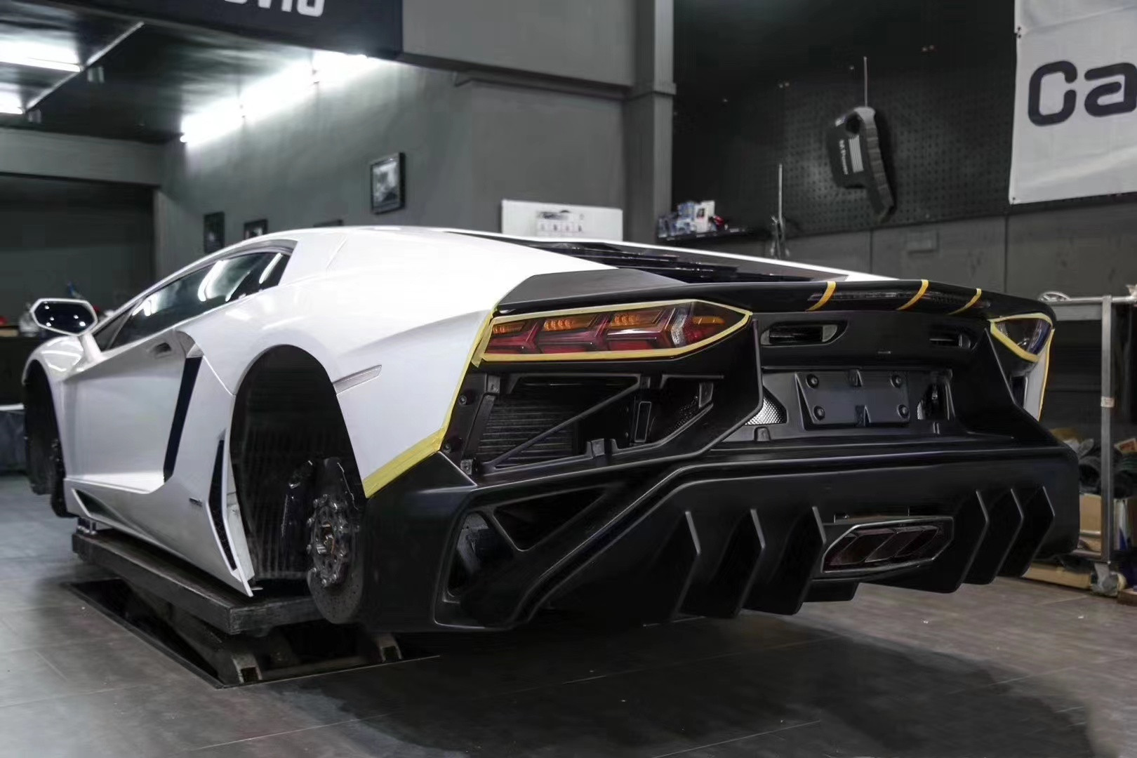 For Lamborghini Aventador LP700 Carbon Fiber Body Kit Aventador Upgraded 740SV Front and Rear Bumper Spoilers