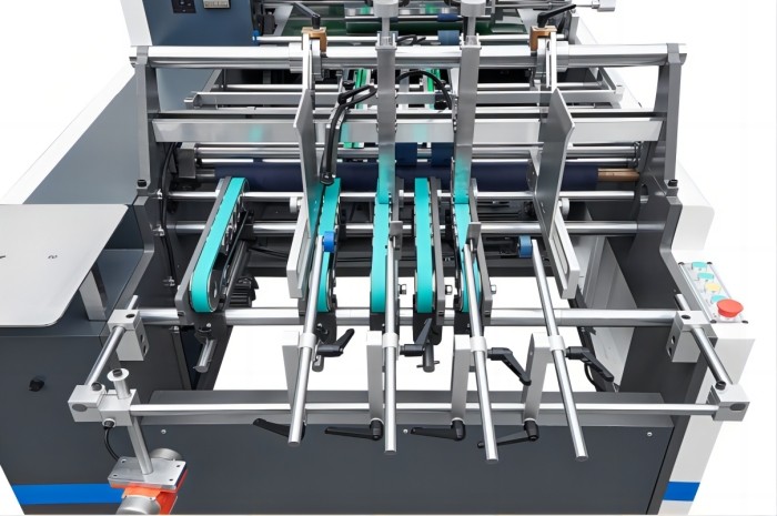 50*50mm Window Patching Machine Automatic Window Patching Machine With Corner Cutting & Cr