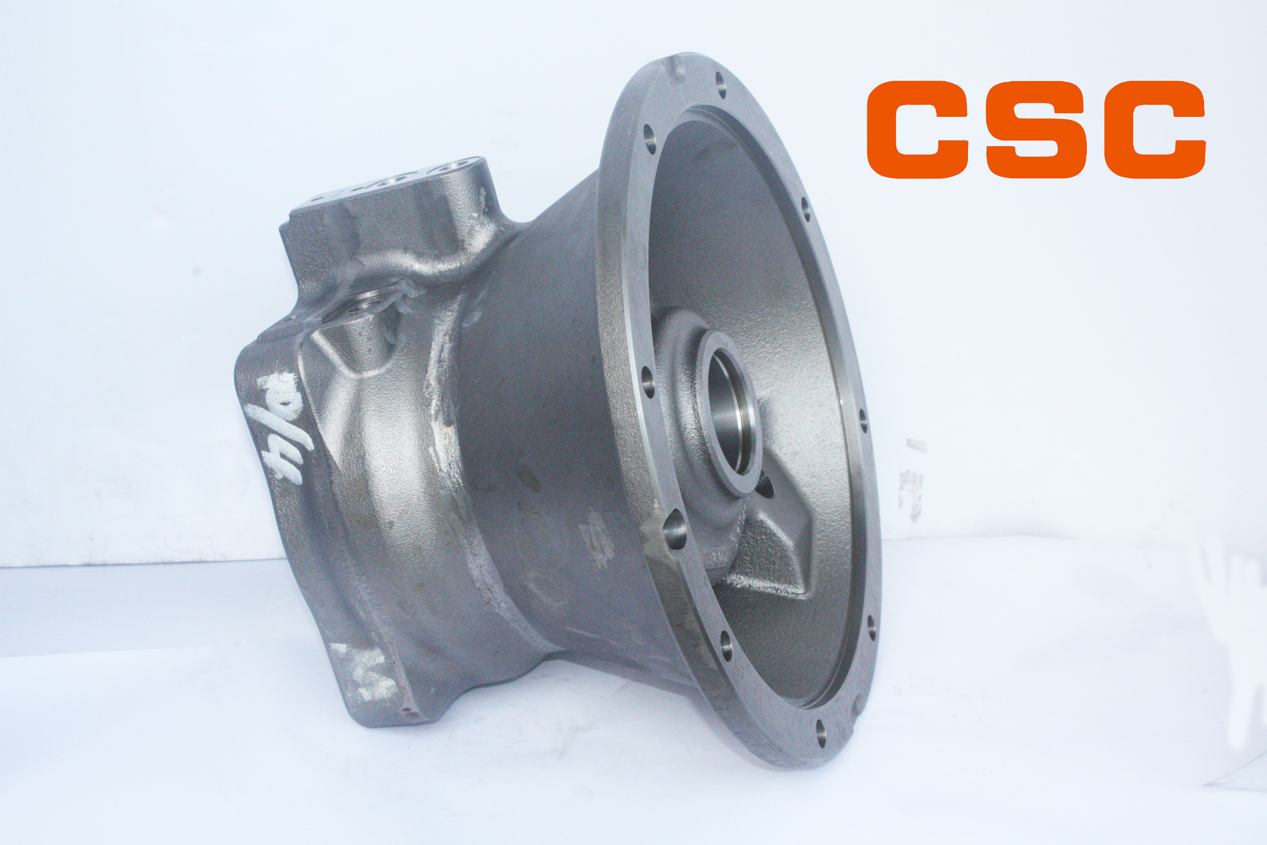M2X146 Series Slewing Motor Housing / Excavator Spare Parts