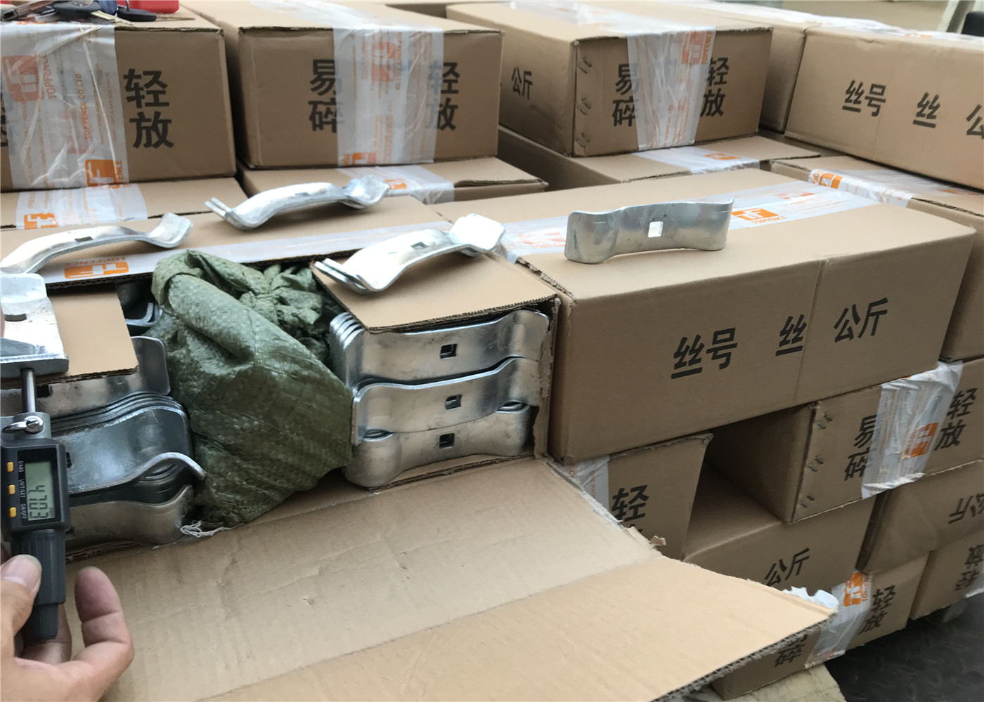 32mm outer diameter clamp Hot dipped Galvanized and Powder Coated Available Customized you own size Clamp