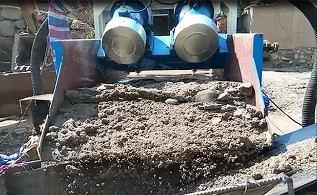Wet Sand Dewatering Screen Dual Motor Self Synchronization Adjustable Amplitude Vibrator