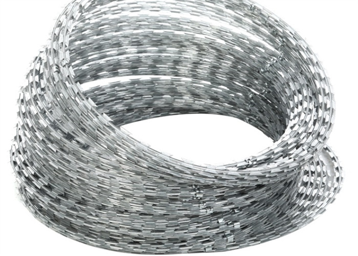 Ss 304 Hot Dip Galvanized Razor Sharp Barbed Wire Cbt-65 33 Loops Security