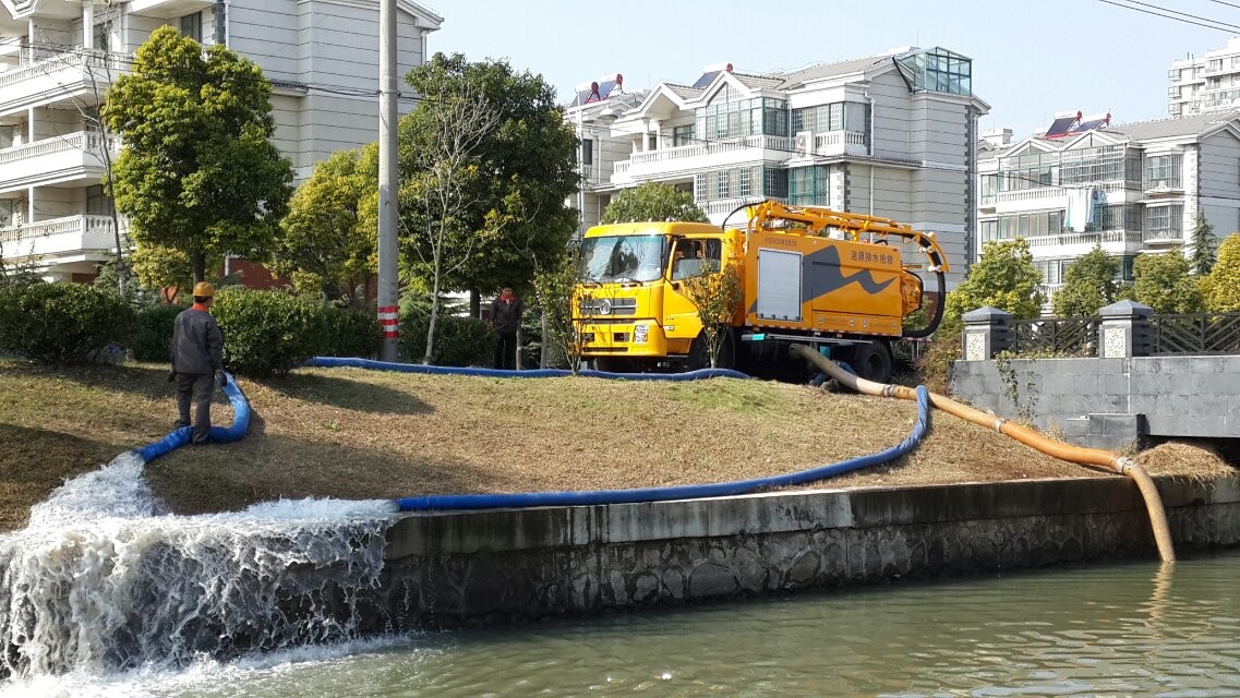 2016 Latest Newly Brand Sewage Vacuum Truck /Mini Sewage Suction Truck