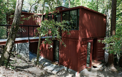 5 Layers Prefabricated Steel House / Prefab Steel House With French Windows Scenery View