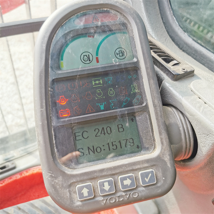 Korea Original Volvo EC240 Excavator Good Condition 24 Ton with 134KW Engine