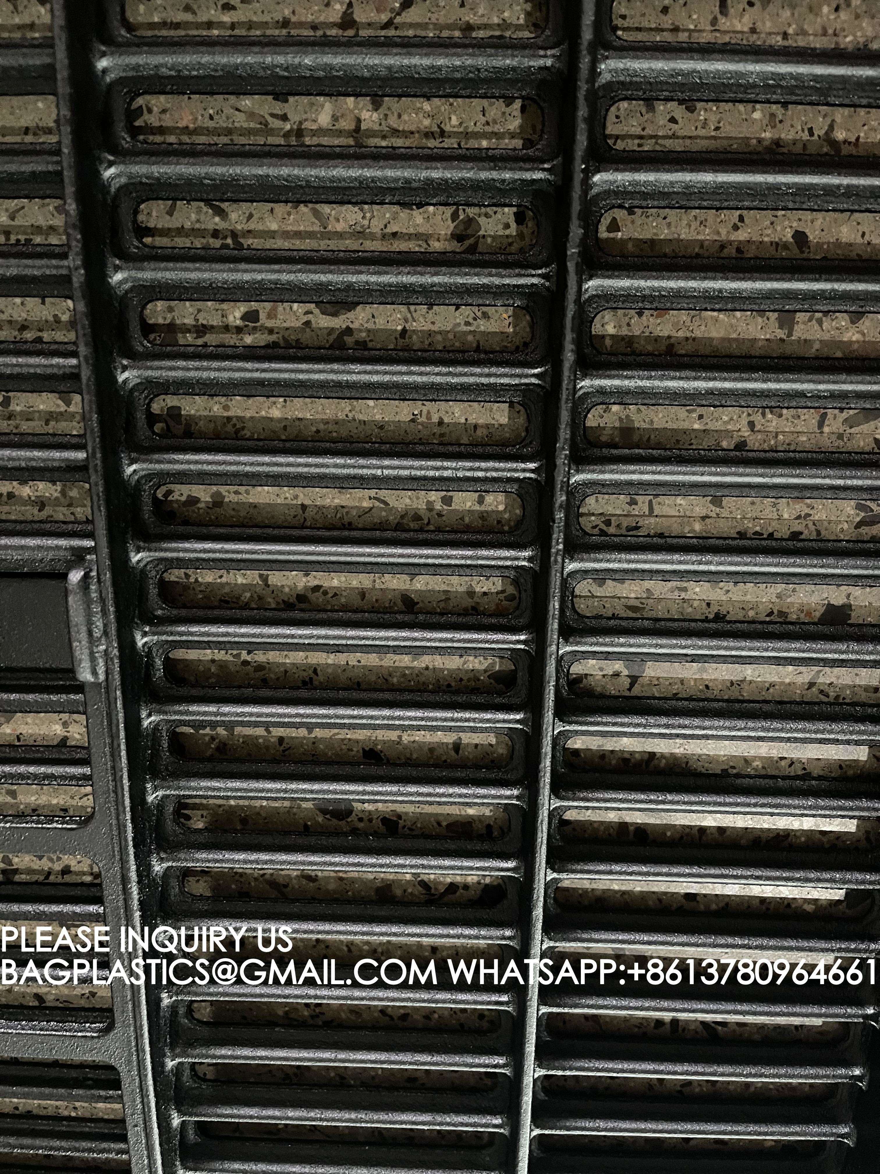 Durable 600*600mm Cast Iron Slat Floor Farrowing Crate For Sow For Animal Husbandry Equipment