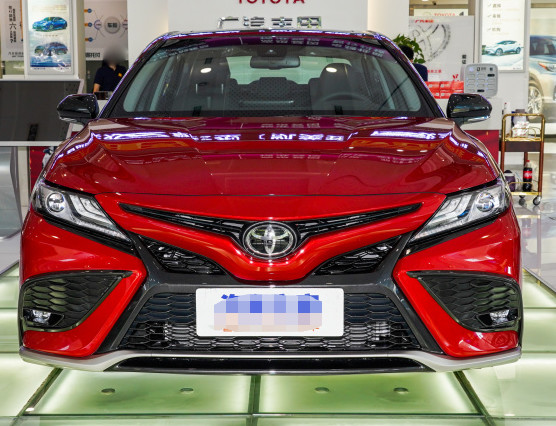 Toyota Camry 2022 2.5S Knight Edition medium car 2.5L 209 hp L4 Automatic manual transmission (AT)