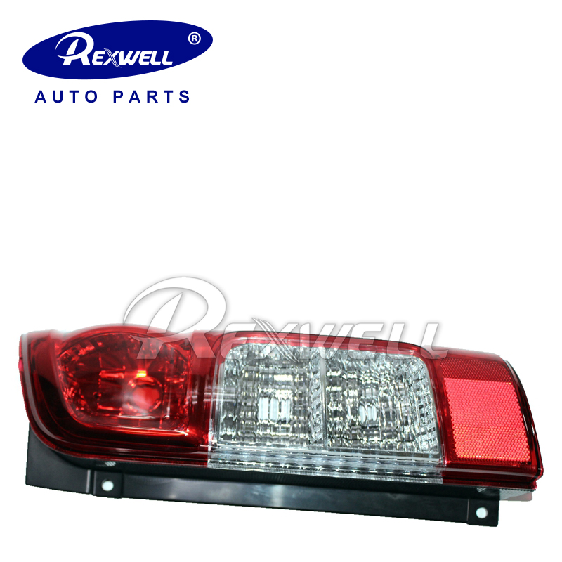 12V Auto Tail Light for Nissan Urvan NV350 E26 26550-3XA0A 26555-3XA0A Heat Resistant
