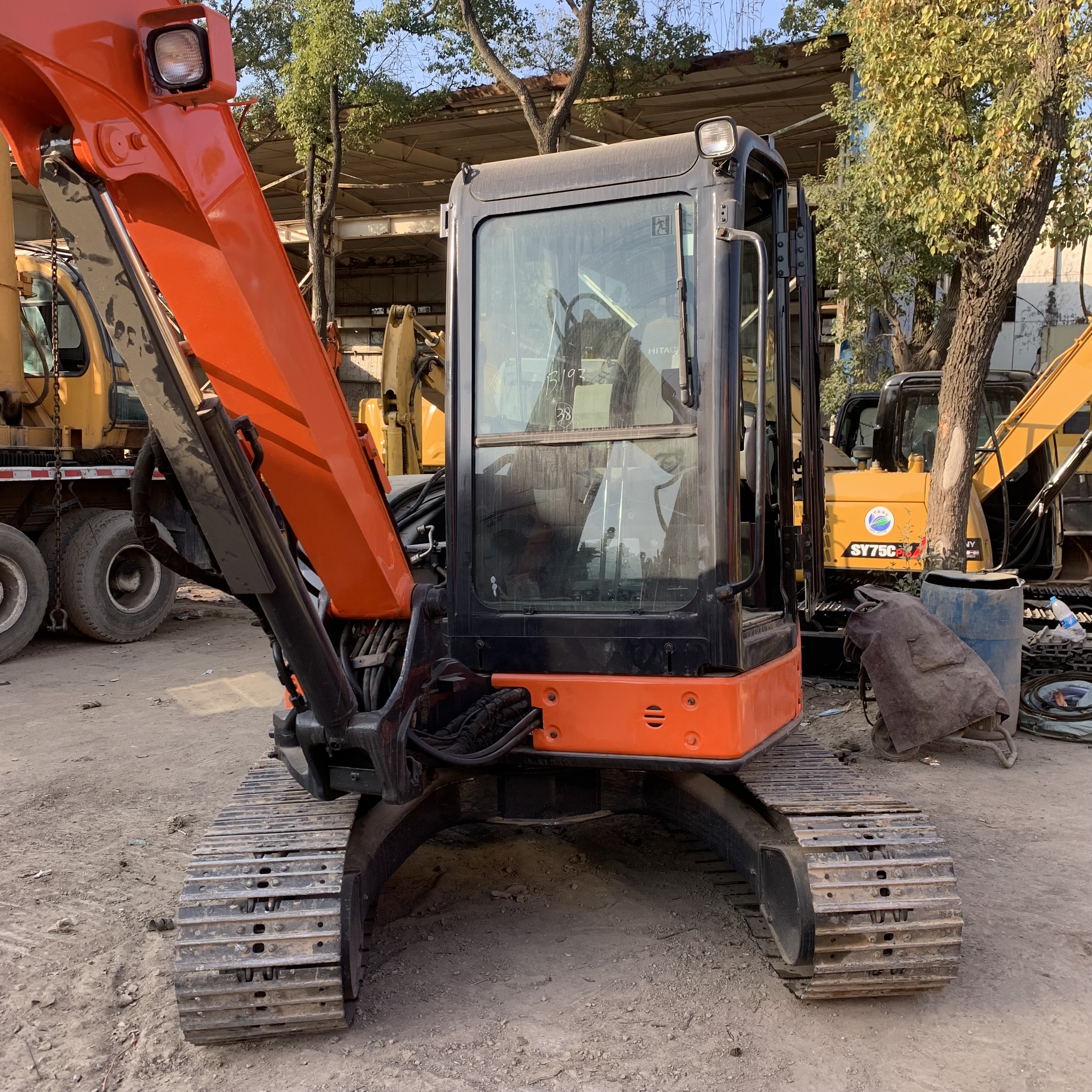 5 Ton Mini Excavator Used Hitachi ZAXIS UR 50 with ISUZU Engine and Low Working Hours