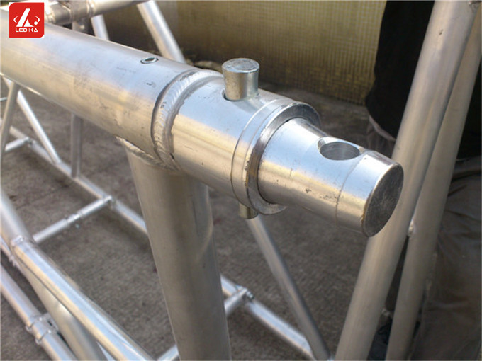 Brightsome Silver Aluminum Spigot Truss Square Shape 840 - 4100KG Max Loading