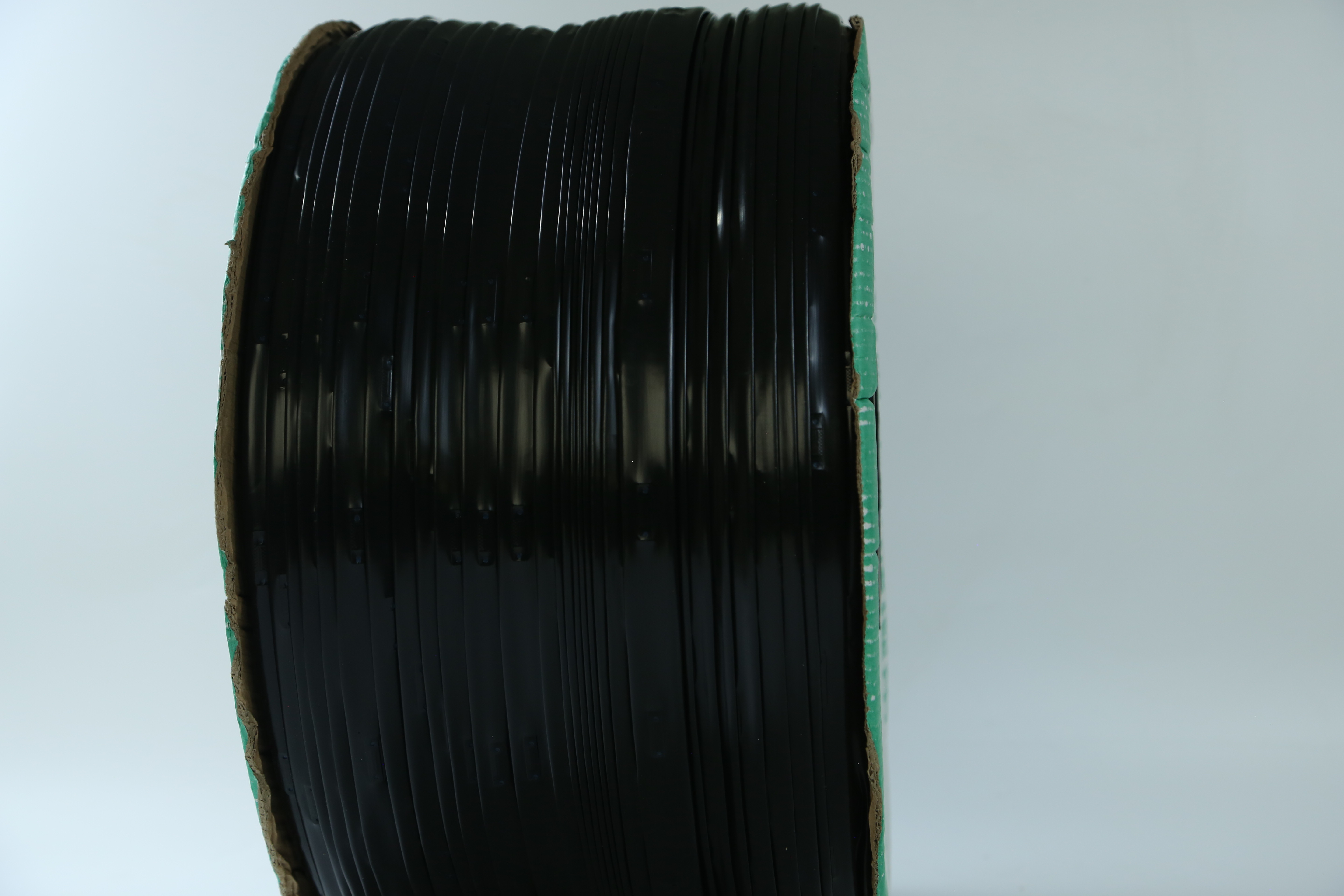 Black Watering Drip Tape 16mm Drip Irrigation Tape For Agricultural Irrigation