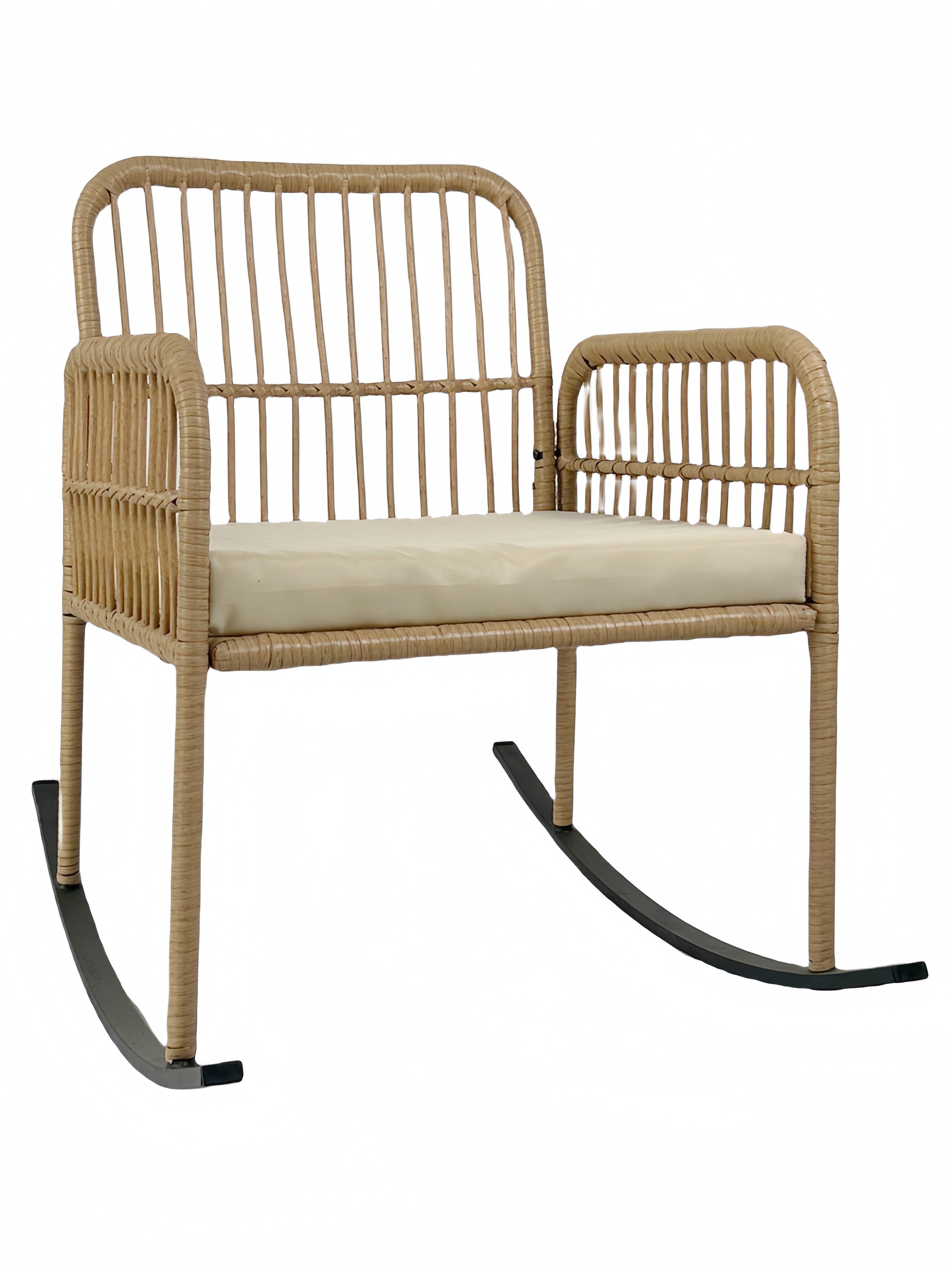 ODM OEM Garden Furniture Rattan Table And Chairs Rocking PE Rattan Woven Coffee