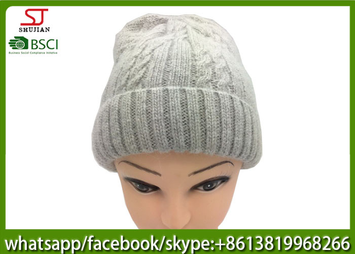 Chinese manufactuer ladies winter knitting hat 45%cony hair 15%wool 40%Acrylic76g 20*20cm light grey keep warm