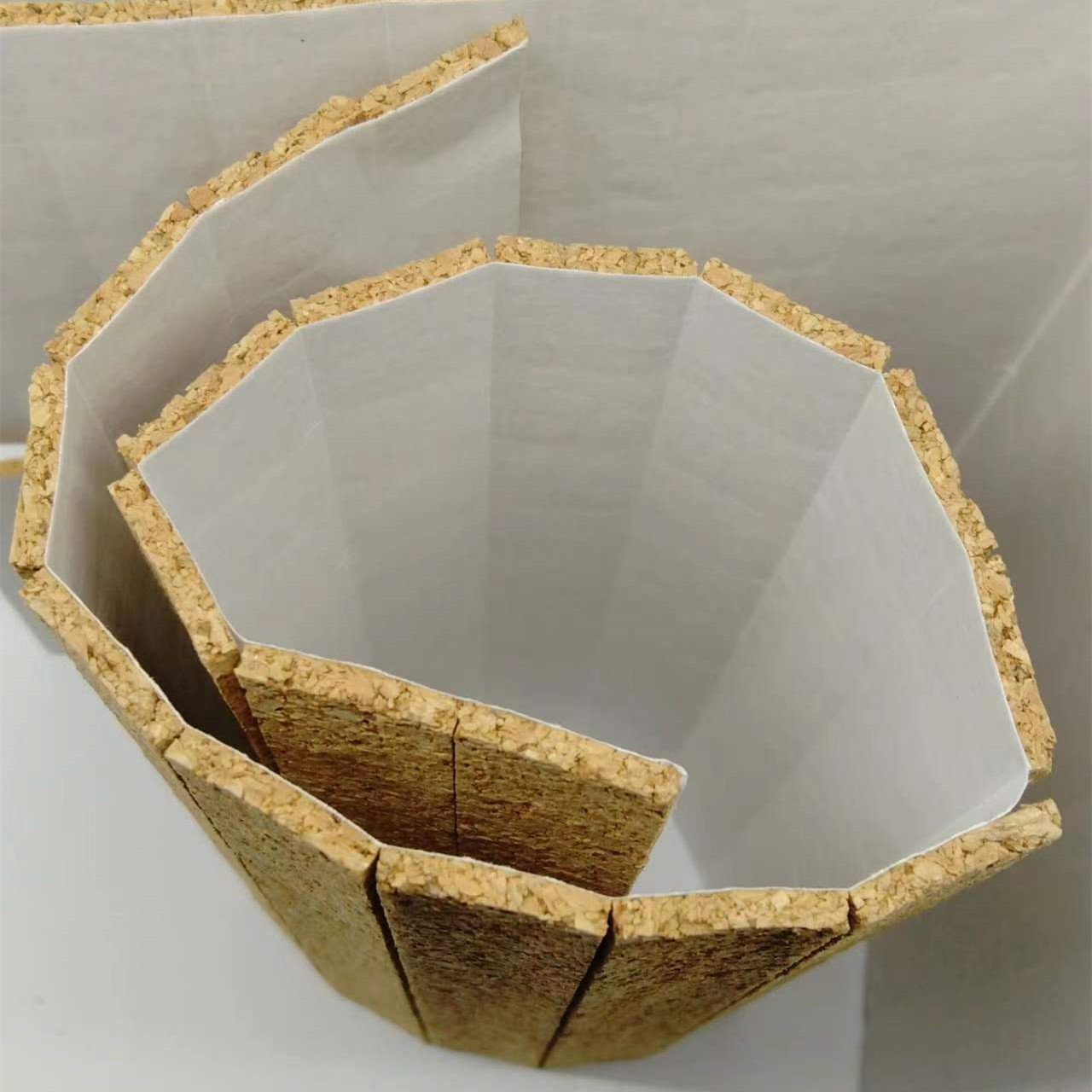 2*2mm Glass Isolation Cork Pads Self Adhesive Friendly Glass Shipping Protection
