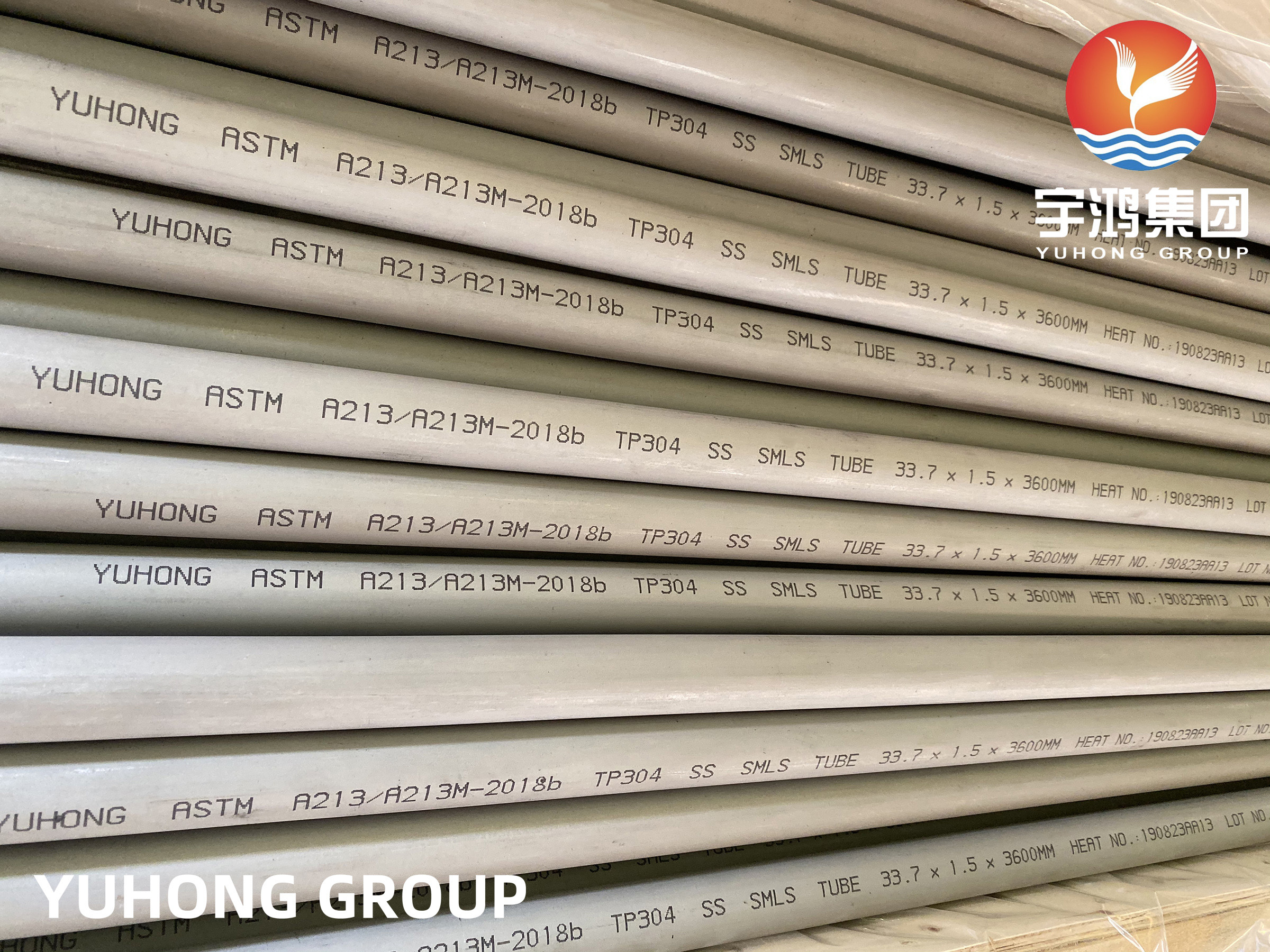 Straight Heat Exchanger Tube ASTM A213 / ASME SA269 TP304 Boiler Tube 8 * 1 * 6M