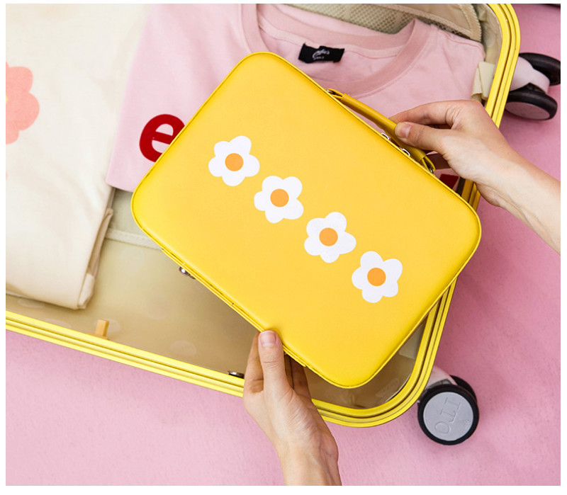 Multi Purpose Cosmetic Make Up Case For Weekend Trip